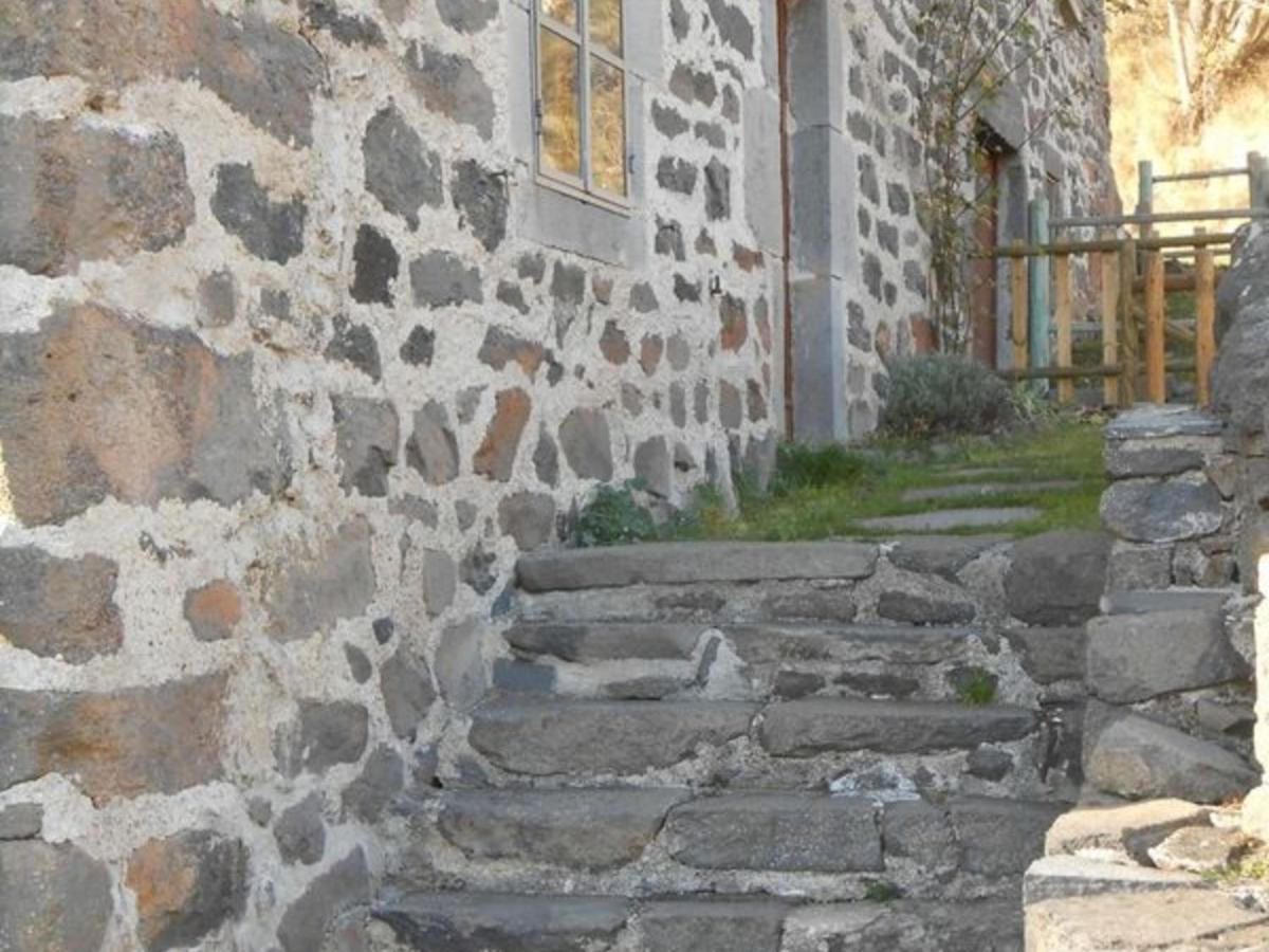 Maison En Pierres Avec Terrain Pres Du Massif Du Mezenc, Ideale Pour Un Sejour Nature En Famille - Fr-1-582-267 Saint-Front  Eksteriør billede